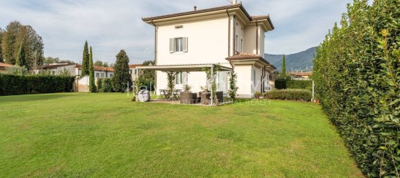 3 bedrooms Villa in Capannori, Italy No. 78391 21
