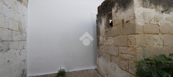 Дом с 3 комнатами в Франкавилла Фонтана, Италия № 24337 15