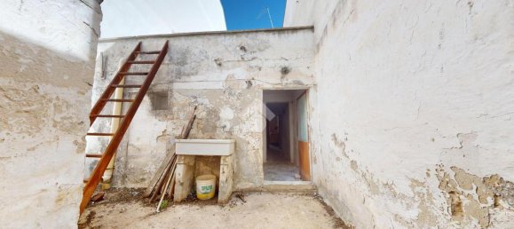 Дом с 3 комнатами в Франкавилла Фонтана, Италия № 24337 14