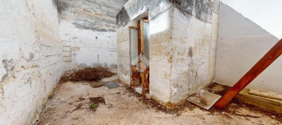 Дом с 3 комнатами в Франкавилла Фонтана, Италия № 24337 9