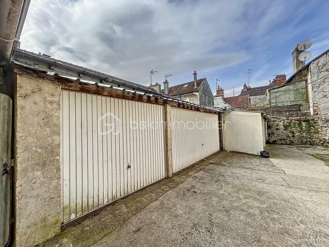 Garage in Corbeil-Essonnes, France 35m², Nr. 351767