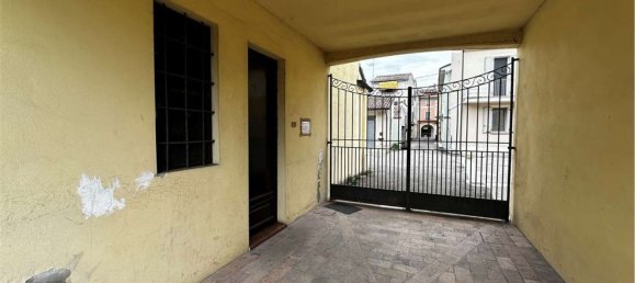 3غرفة شقة في Soragna, Italy رقم 288412 2