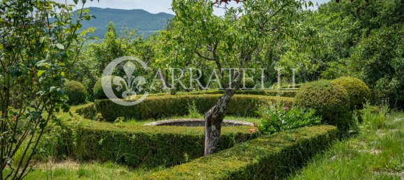 Вилла с 16 спальнями в Понтассьеве, Италия № 345809 6