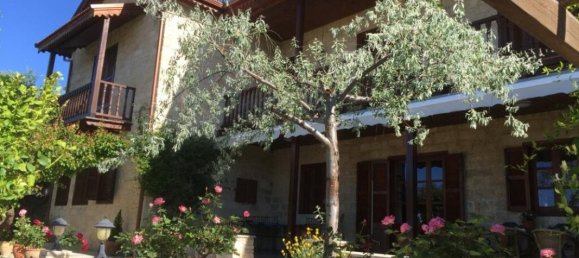 3 bedrooms Villa in Limassol, Cyprus No. 13193 15