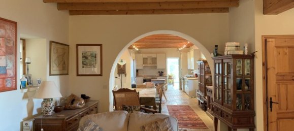 3 bedrooms Villa in Limassol, Cyprus No. 13193 4