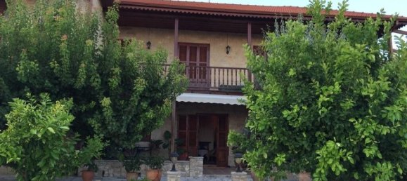 3 bedrooms Villa in Limassol, Cyprus No. 13193 12