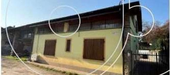 3غرفة شقة في Varese, Italy رقم 265685 2