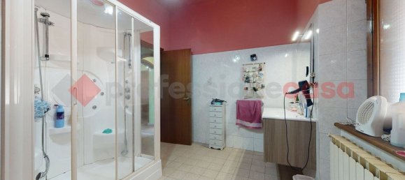 Casa de 3 habitaciónes en Barga, Italy No. 230258 12