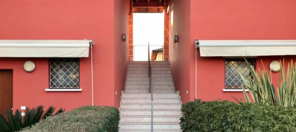 3غرفة شقة في Desenzano del Garda, Italy رقم 151668 27