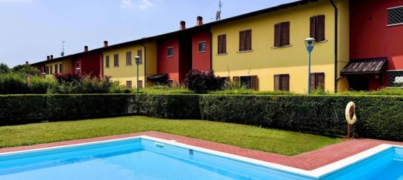 3غرفة شقة في Desenzano del Garda, Italy رقم 151668 28