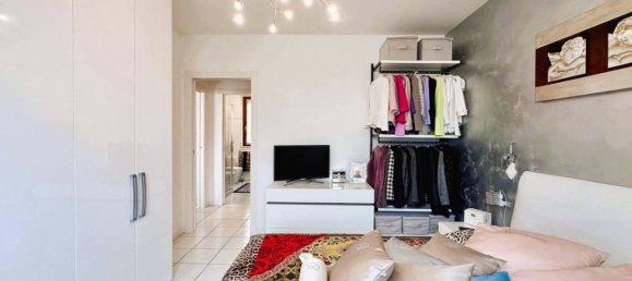 3غرفة شقة في Desenzano del Garda, Italy رقم 151668 19