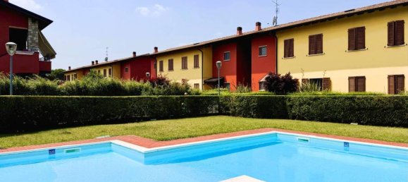 3غرفة شقة في Desenzano del Garda, Italy رقم 151668 4