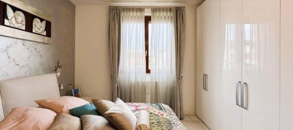 3غرفة شقة في Desenzano del Garda, Italy رقم 151668 18