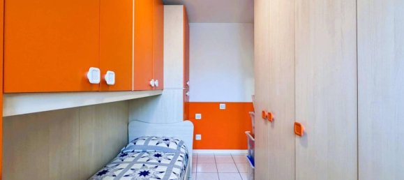 3غرفة شقة في Desenzano del Garda, Italy رقم 151668 23