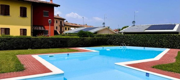 3غرفة شقة في Desenzano del Garda, Italy رقم 151668 29