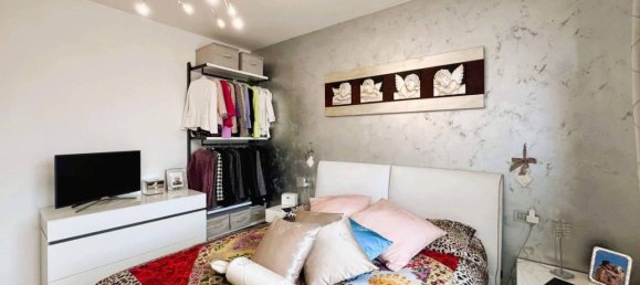 3غرفة شقة في Desenzano del Garda, Italy رقم 151668 20