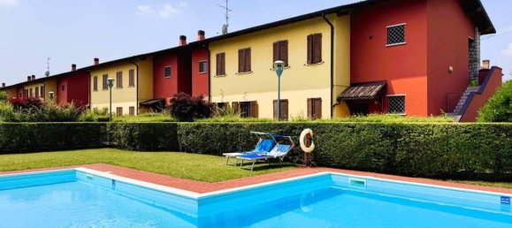 3غرفة شقة في Desenzano del Garda, Italy رقم 151668 30