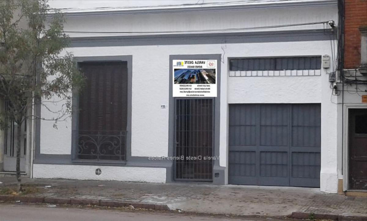 3 bedrooms House in Montevideo, Uruguay No. 8192