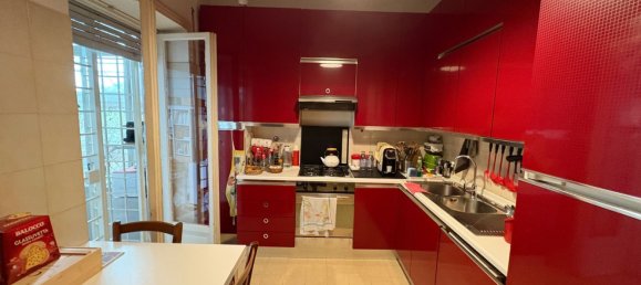 6 rooms Apartment in Rome, Italy No. 44847 12