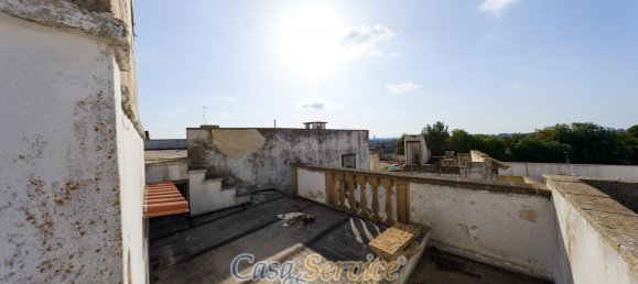 6 rooms House in Tuglie, Italy No. 230589 7