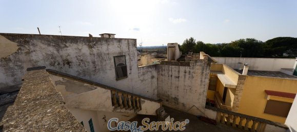 6 rooms House in Tuglie, Italy No. 230589 9