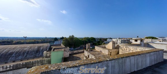 6 rooms House in Tuglie, Italy No. 230589 13