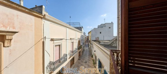 6 rooms House in Tuglie, Italy No. 230589 2