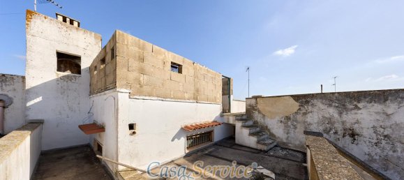 6 rooms House in Tuglie, Italy No. 230589 10