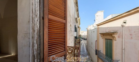 6 rooms House in Tuglie, Italy No. 230589 3