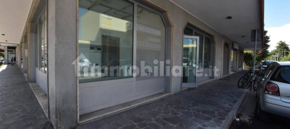 5 rooms Office in San Donà di Piave, Italy No. 339205 9