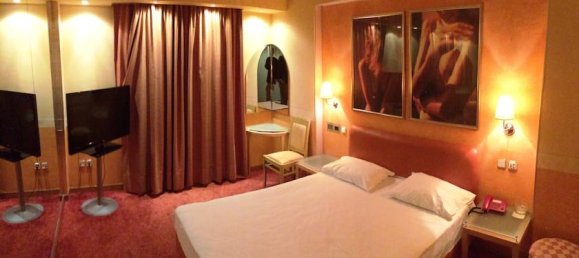 2200m² Townhouse in Glyfada, Greece No. 6523 10