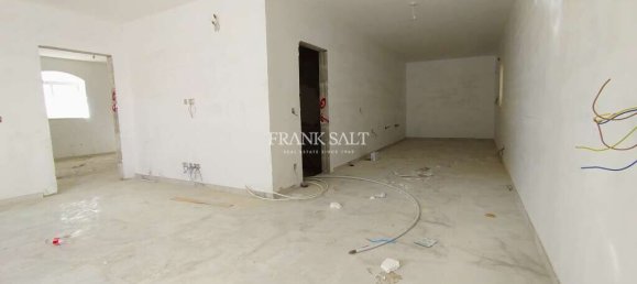 Duplex independente T2 em Zabbar, Malta N.º 2080 16