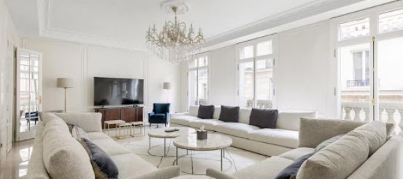7 bedrooms Apartment in Paris, France No. 168276 3