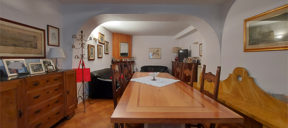 3 bedrooms House in Vernio, Italy No. 152709 8