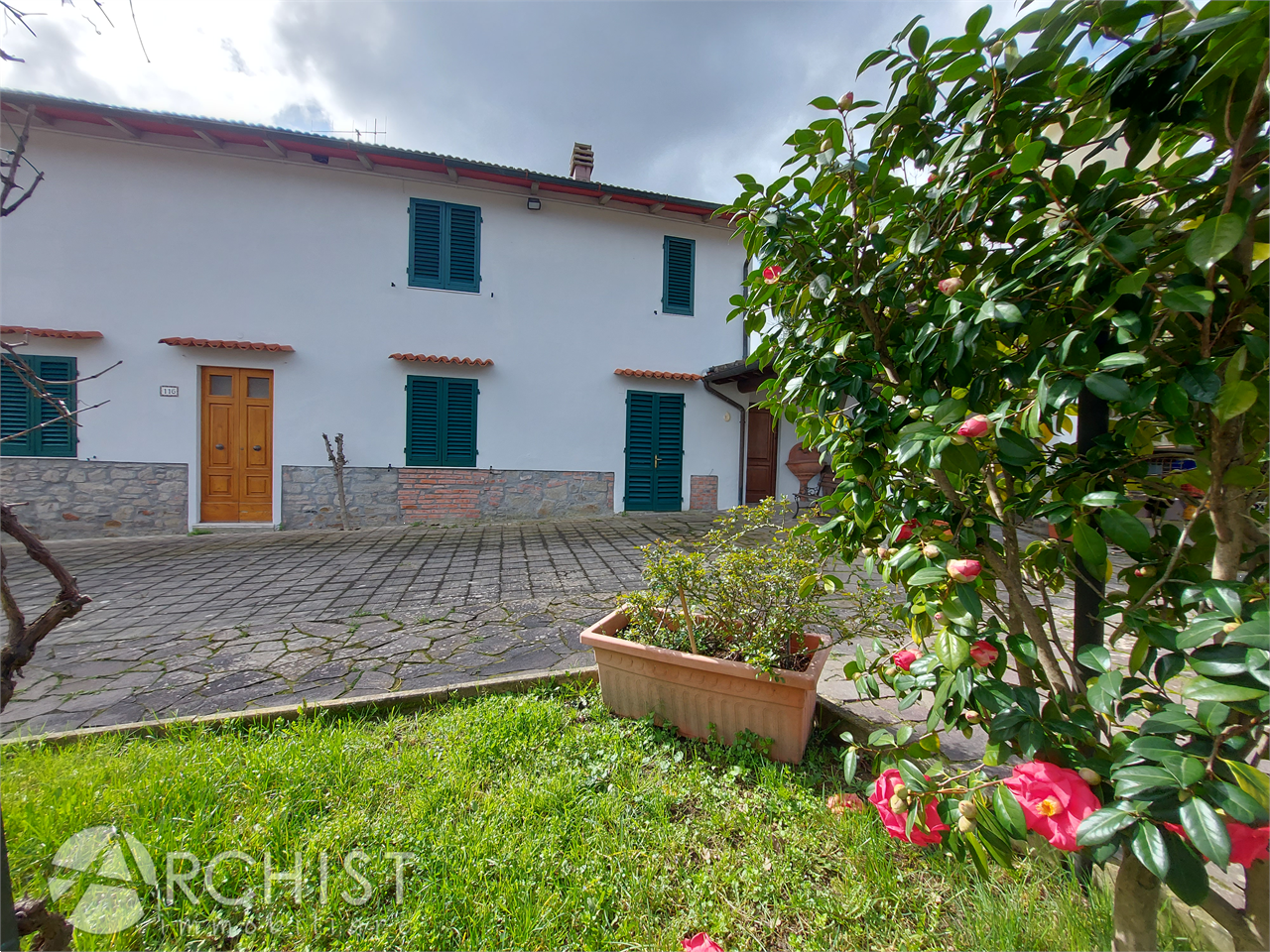 3 bedrooms House in Vernio, Italy No. 152709