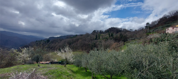 3 bedrooms House in Vernio, Italy No. 152709 32