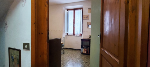 3 bedrooms House in Vernio, Italy No. 152709 20