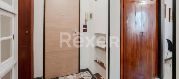 2-salle Appartement à Bologna, Italy No. 35326 25