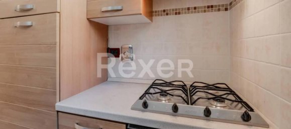 2-salle Appartement à Bologna, Italy No. 35326 12