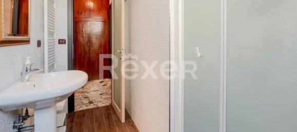 2-salle Appartement à Bologna, Italy No. 35326 20