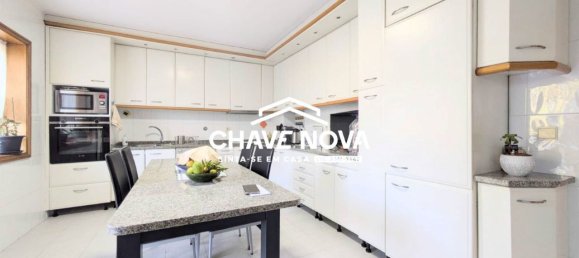 4 غرف نوم منزل في Vila Nova de Gaia, Portugal رقم 63612 4