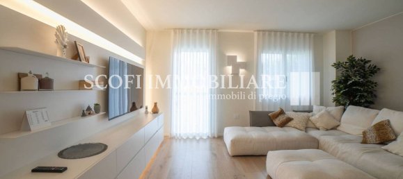 6 bedrooms Villa in Castelfranco Veneto, Italy No. 363093 2