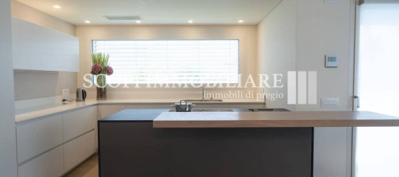 6 bedrooms Villa in Castelfranco Veneto, Italy No. 363093 24