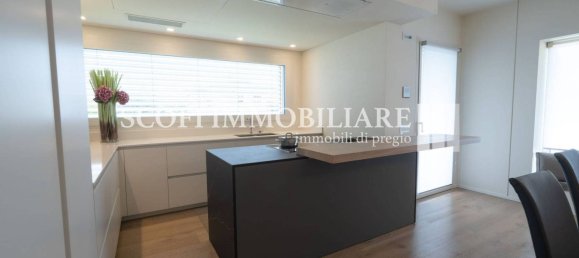 6 bedrooms Villa in Castelfranco Veneto, Italy No. 363093 25