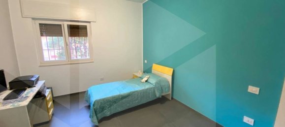 2 bedrooms Apartment in Modugno, Italy No. 17808 9