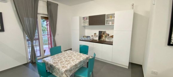 2 bedrooms Apartment in Modugno, Italy No. 17808 4