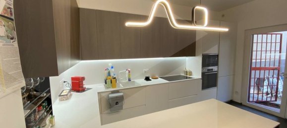 2 bedrooms Apartment in Modugno, Italy No. 17808 3