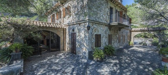 10 bedrooms House in Pollenca, Spain No. 30675 16