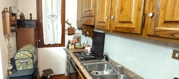 Вилла с 6 комнатами в Прато, Италия № 8611 6