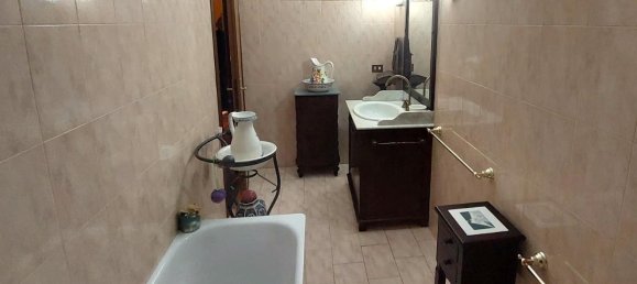 Вилла с 6 комнатами в Прато, Италия № 8611 18